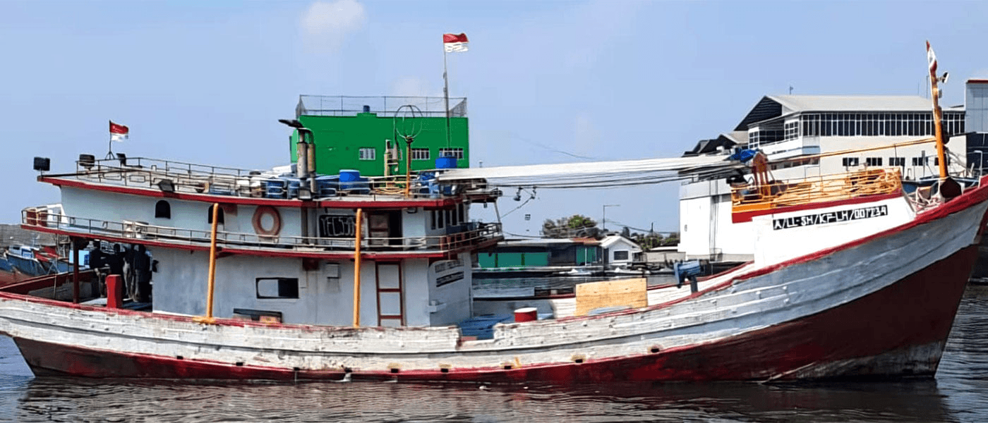 Tuna fishing vessel 1